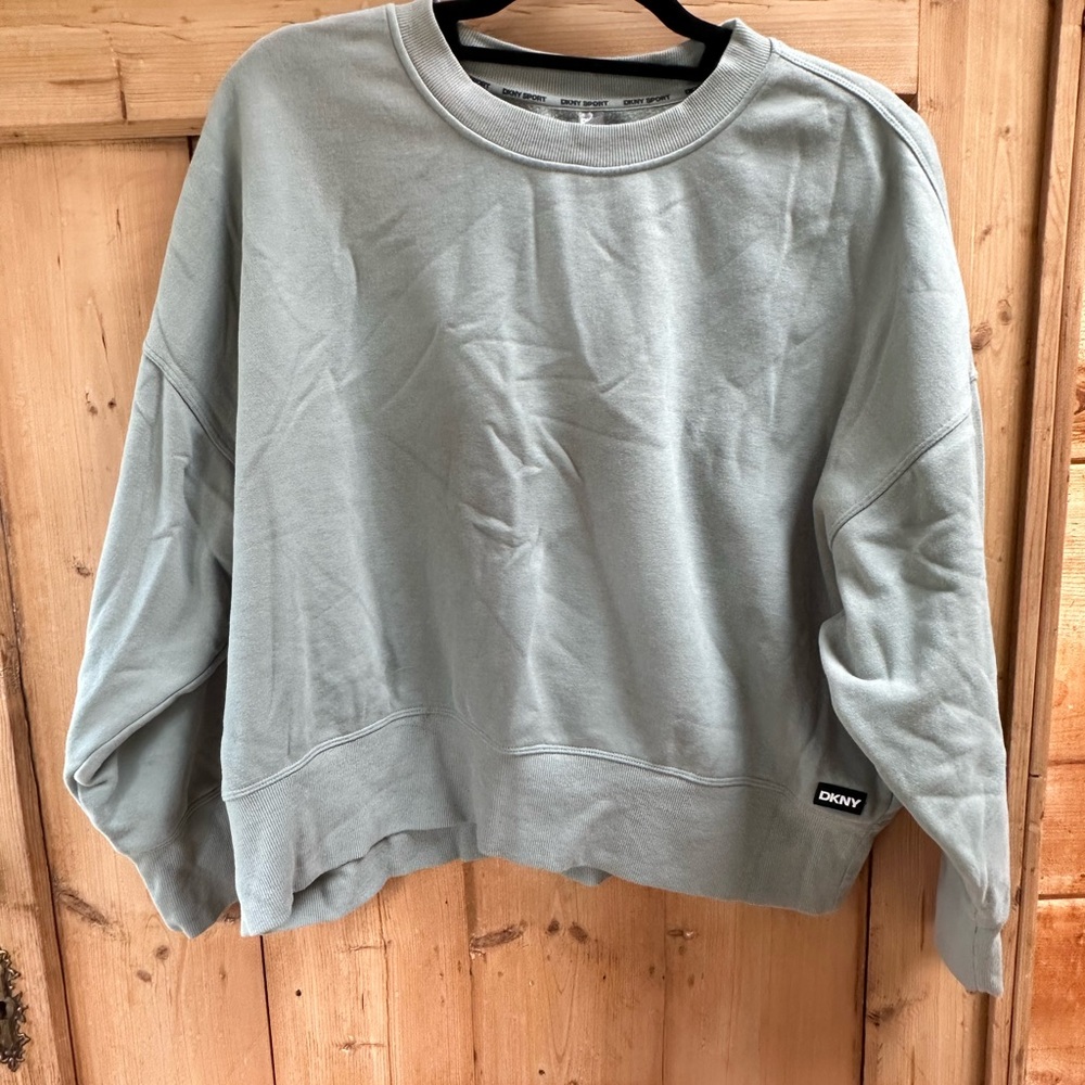 DKNY Women's Light Gray Crew Neck Cropped Sweat shirt